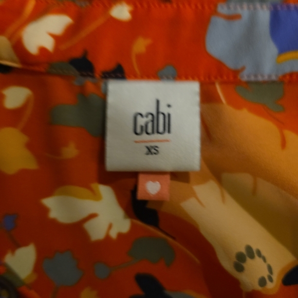 CABI FLORAL BLOUSE, SIZE XS - Picture 10 of 10